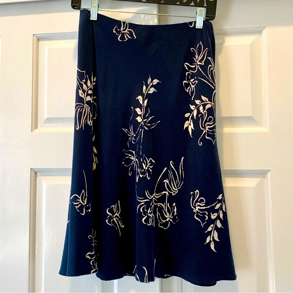 Ralph Lauren Petite 100% silk floral print skirt , size P/P. XS/S - Picture 3 of 5